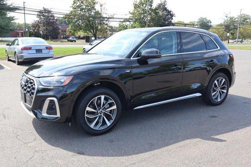 2023 Audi Q5 45 S line Premium Plus