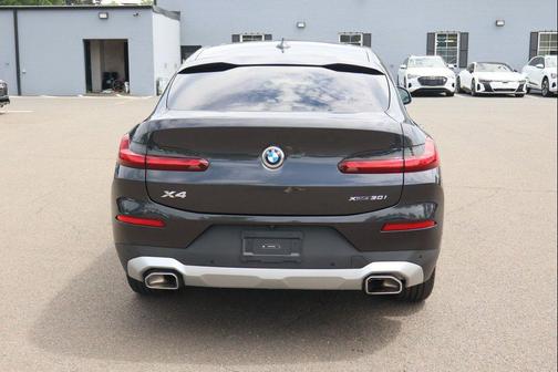 Dark Graphite Metallic 2025 BMW X4 xDrive30i