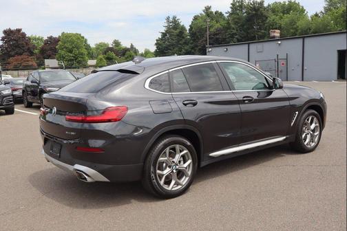 Dark Graphite Metallic 2025 BMW X4 xDrive30i