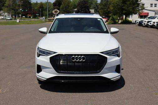 2021 Audi e-tron Premium