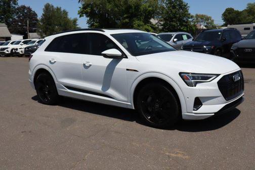 2021 Audi e-tron Premium