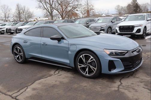 Kemora Gray Metallic 2022 Audi e-tron GT Premium Plus