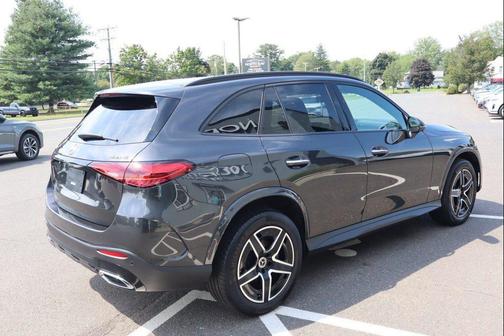 Graphite Grey Metallic 2025 Mercedes-Benz GLC 300 4MATIC