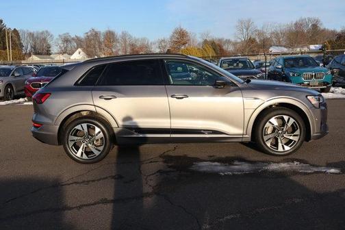 2021 Audi e-tron Premium