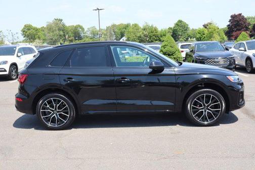 Mythos Black Metallic 2024 Audi SQ5 3.0T Premium Plus