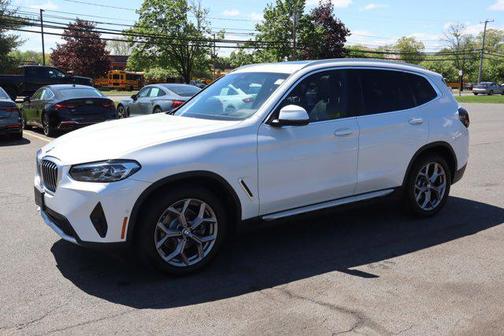 Mineral White Metallic 2024 BMW X3 xDrive30i
