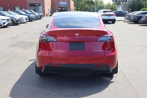 2024 Tesla Model Y Long Range Dual Motor All-Wheel Drive