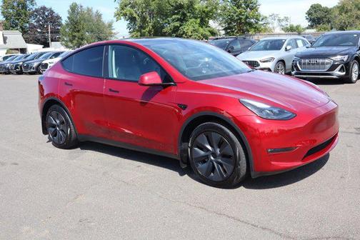2024 Tesla Model Y Long Range Dual Motor All-Wheel Drive