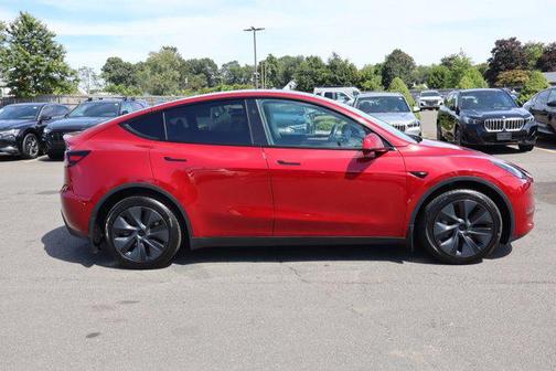2024 Tesla Model Y Long Range Dual Motor All-Wheel Drive