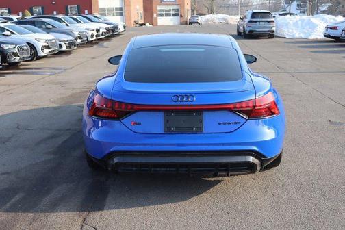 2022 Audi RS e-tron GT quattro