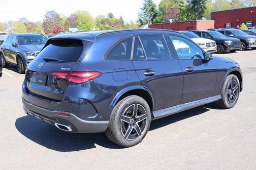 Nautical Blue Metallic 2024 Mercedes-Benz GLC 300 4MATIC