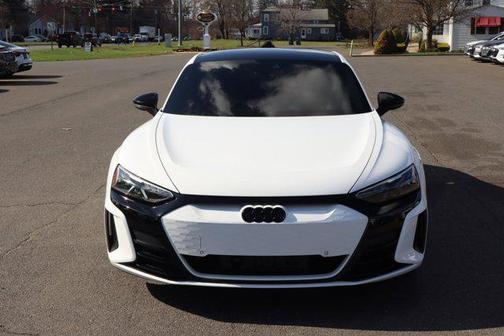 Ibis White 2023 Audi RS e-tron GT quattro