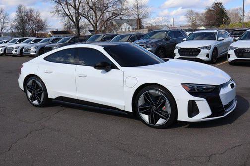 Ibis White 2023 Audi RS e-tron GT quattro