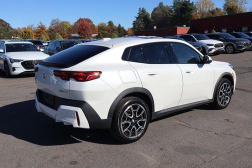 2025 BMW X2 xDrive28i