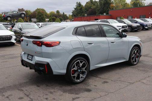 2025 BMW X2 M35i