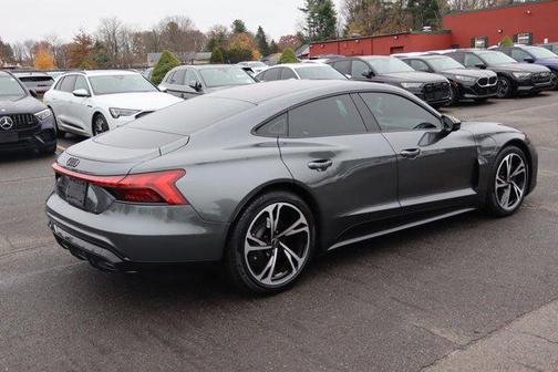 2023 Audi e-tron GT Premium Plus quattro