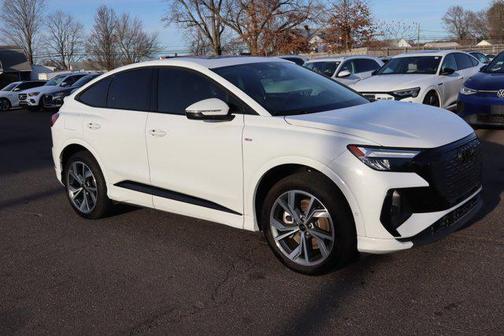 2024 Audi Q4 e-tron Premium Plus 50 quattro