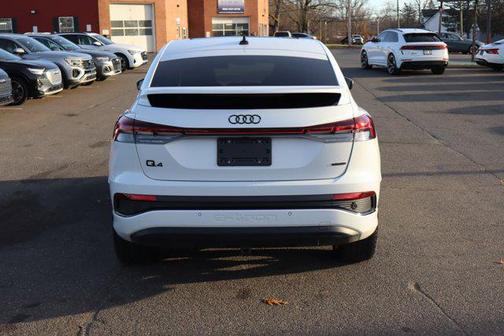 2024 Audi Q4 e-tron Premium Plus 50 quattro