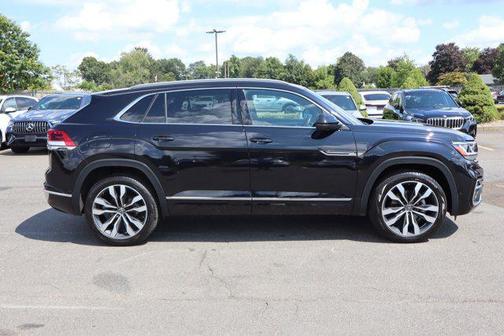 2022 Volkswagen Atlas Cross Sport 3.6L V6 SEL Premium R-Line