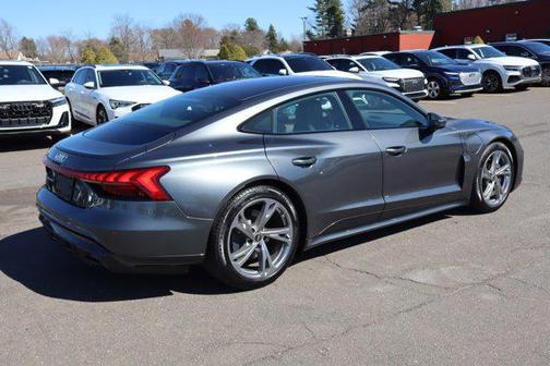 2022 Audi e-tron GT Premium Plus