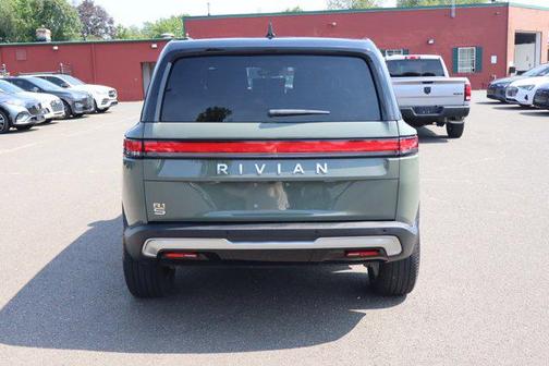 2022 Rivian R1S Launch Edition