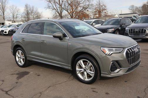 2023 Audi Q3 Premium 45 TFSI S line quattro Tiptronic