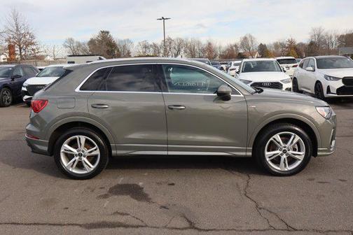 2023 Audi Q3 Premium 45 TFSI S line quattro Tiptronic