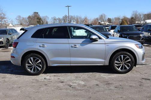 2023 Audi Q5 45 S line Premium Plus