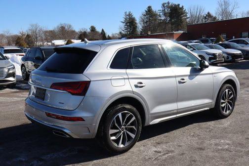 2023 Audi Q5 45 S line Premium Plus