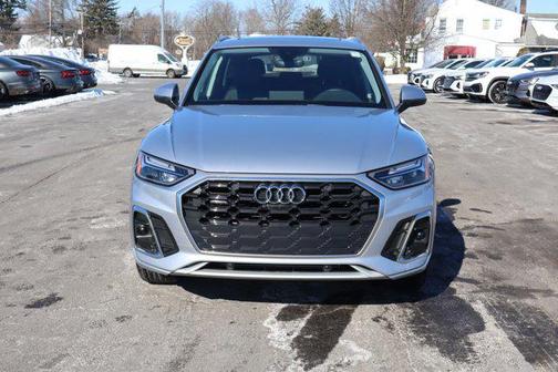 2023 Audi Q5 45 S line Premium Plus