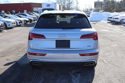 2023 Audi Q5 45 S line Premium Plus