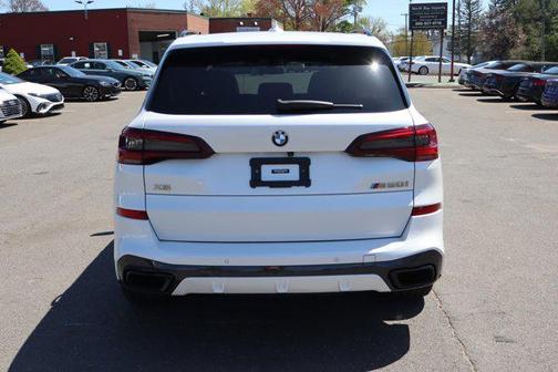 2021 BMW X5 M50i