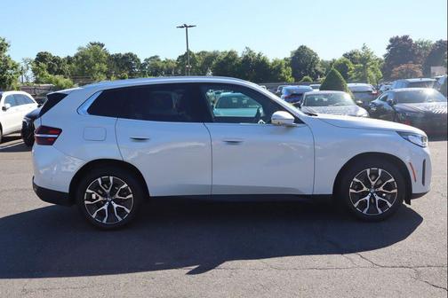 Mineral White Metallic 2025 BMW X3 30 xDrive