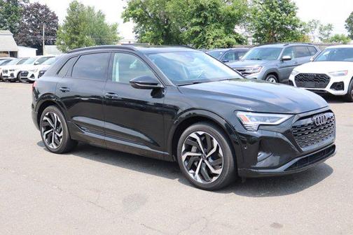 2024 Audi Q8 e-tron Prestige