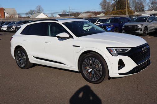 2024 Audi Q8 e-tron Premium Plus
