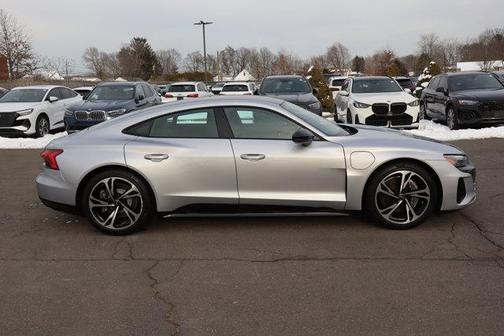 2022 Audi e-tron GT Premium Plus