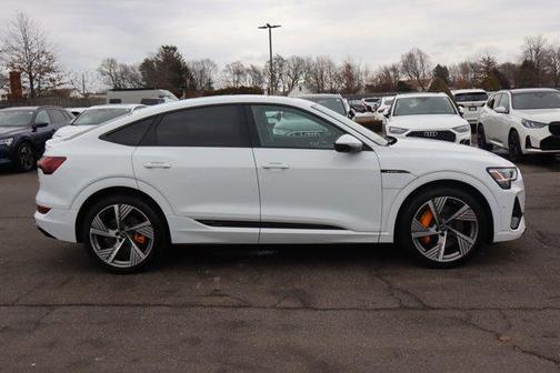 2022 Audi e-tron Sportback S line Prestige