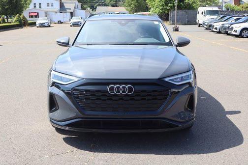 2024 Audi Q8 e-tron Premium