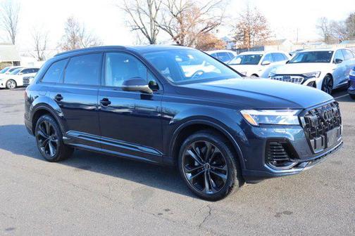 2025 Audi Q7 55 Premium Plus