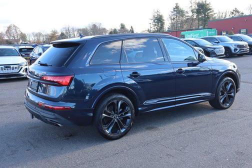 2025 Audi Q7 55 Premium Plus