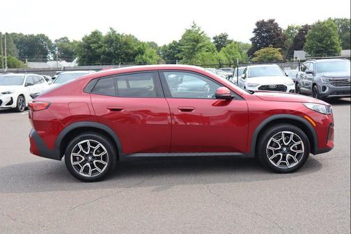 Vegas Red Metallic 2025 BMW X2 xDrive28i