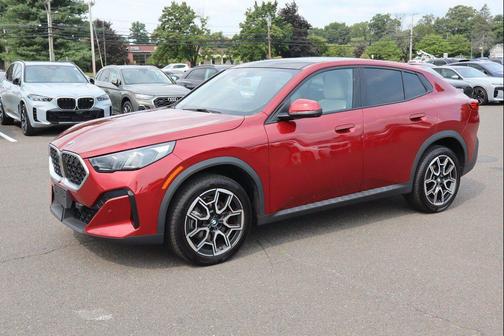 Vegas Red Metallic 2025 BMW X2 xDrive28i