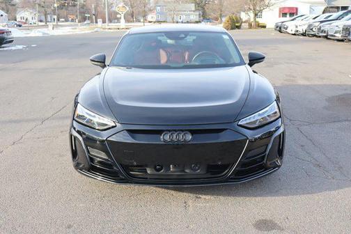 2022 Audi e-tron GT Prestige