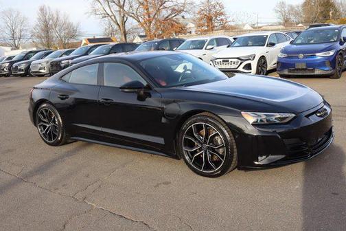 2022 Audi e-tron GT Prestige