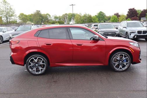 Vegas Red Metallic 2025 BMW X2 M35i