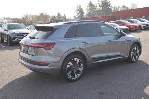 2021 Audi e-tron Premium