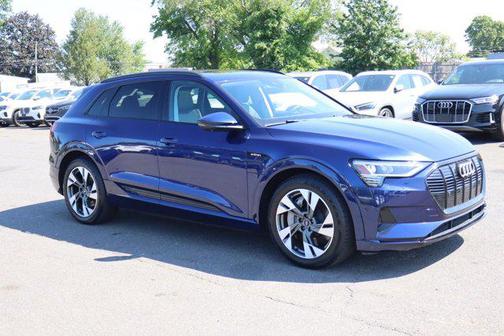 2021 Audi e-tron Premium