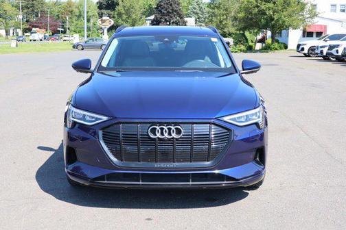 2021 Audi e-tron Premium