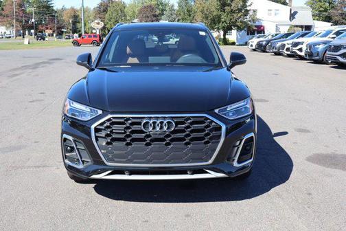 2023 Audi Q5 45 S line Premium Plus