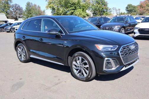 2023 Audi Q5 45 S line Premium Plus
